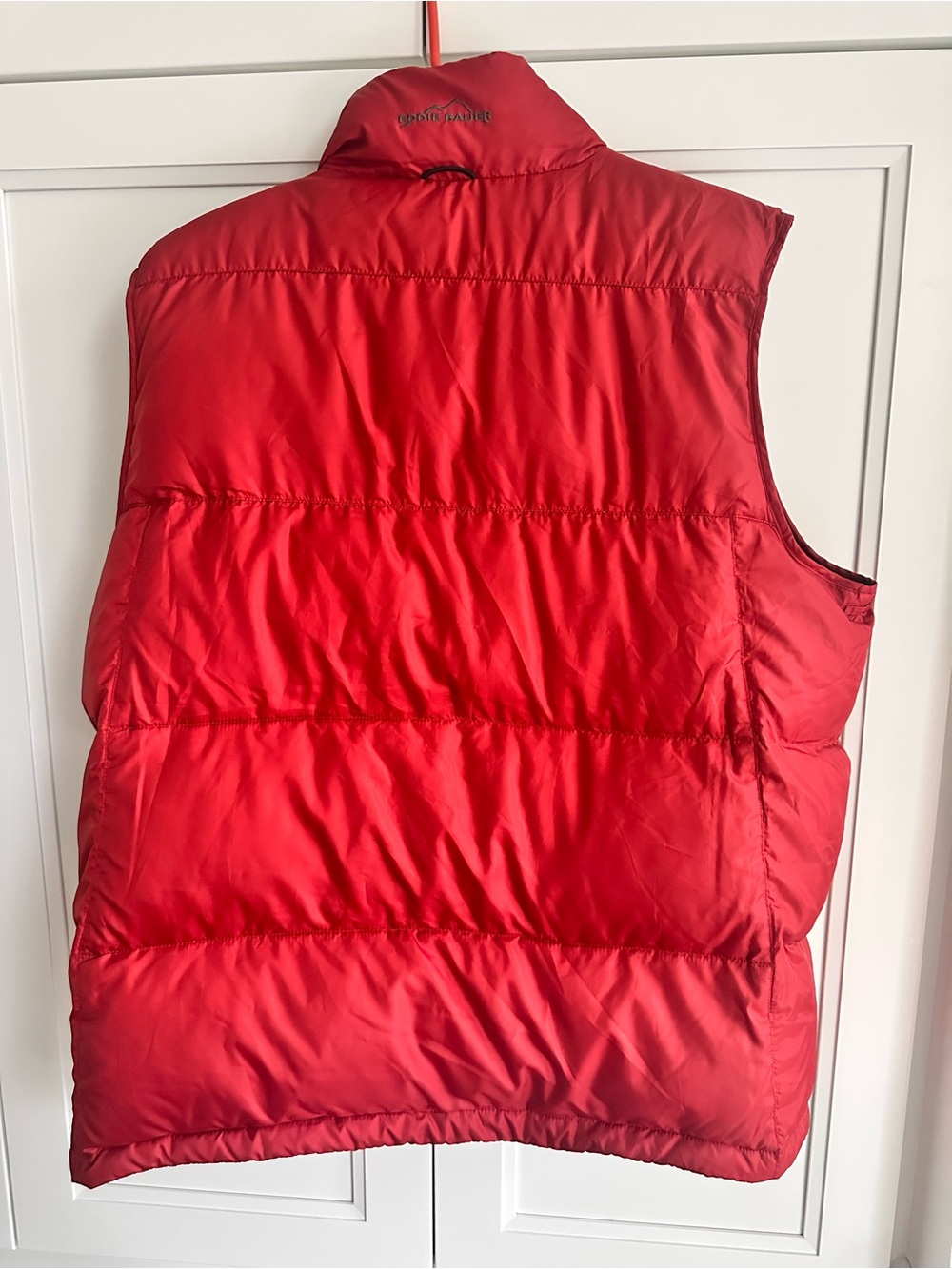 Eddie Bauer Men’s Red Puffer Goose Down Vest with Dark Gray Lining - Picture 4 of 8